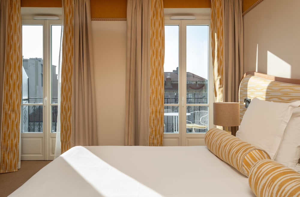 Hôtel Le Soleia by Inwood Hotels — Hotel rooms in Nice, Provence-Alpes-Cote d'Azur
