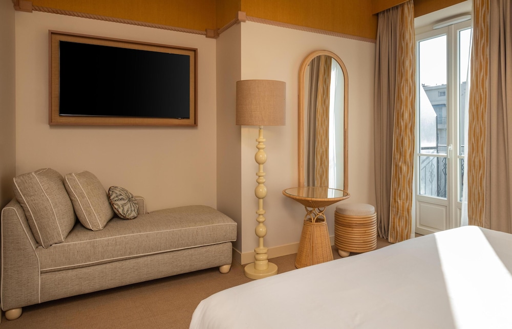 Hôtel Le Soleia by Inwood Hotels — Hotel rooms in Nice, Provence-Alpes-Cote d'Azur