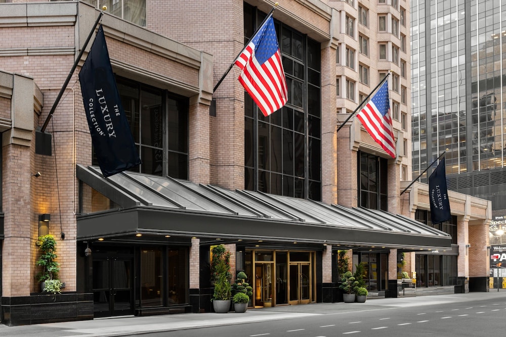 The London, a Luxury Collection Hotel, New York City — Hotel building in New York City, New York State