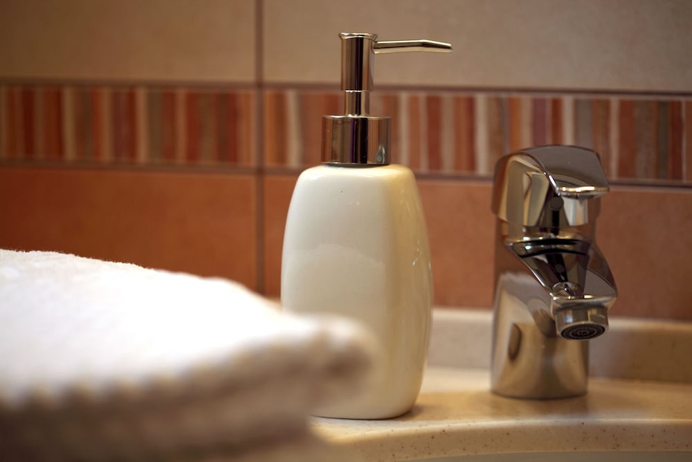 Apartments Ivana — Hotel rooms in Baška Voda, Split-Dalmatia