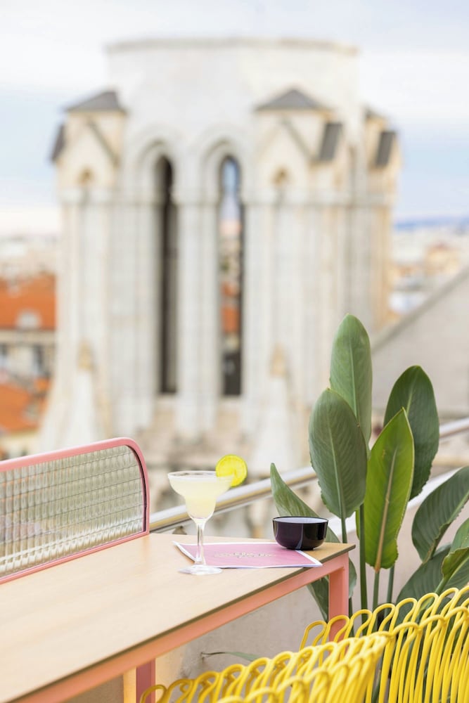 Nice Centre Hotel — Restaurant & bars in Nice, Provence-Alpes-Cote d'Azur