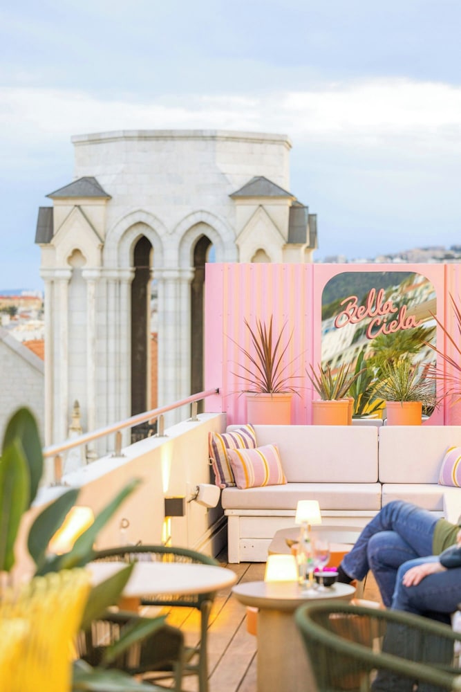 Nice Centre Hotel — Restaurant & bars in Nice, Provence-Alpes-Cote d'Azur