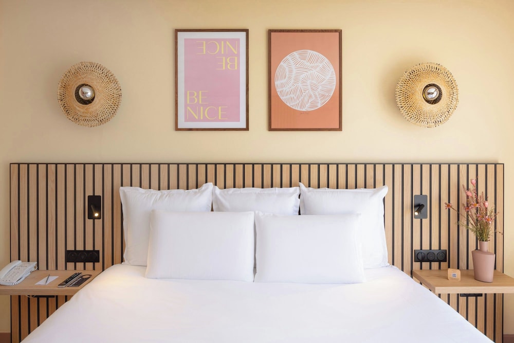 Nice Centre Hotel — Hotel rooms in Nice, Provence-Alpes-Cote d'Azur