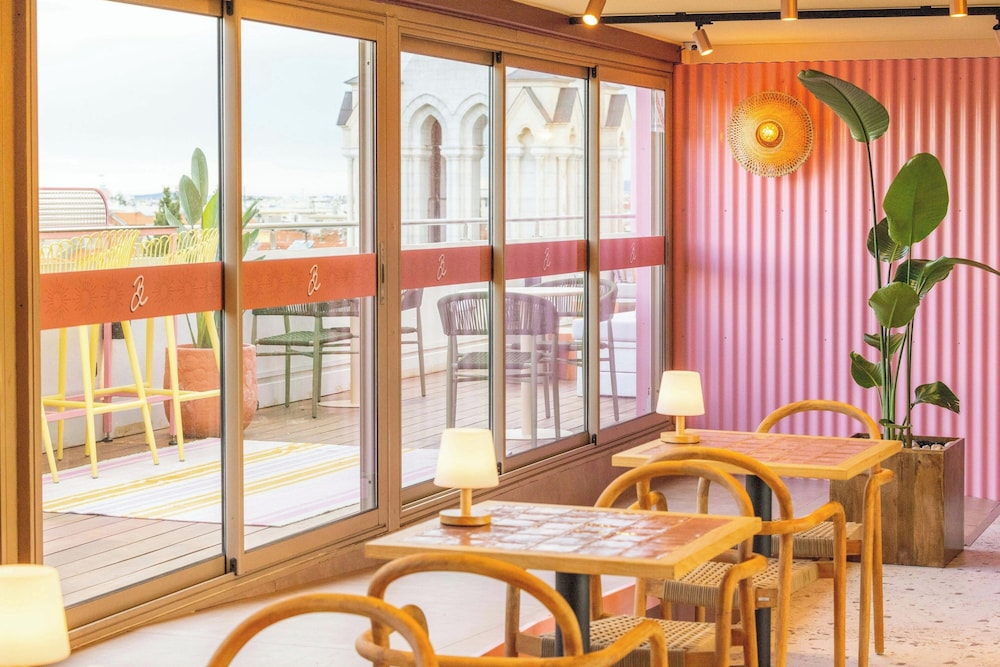 Nice Centre Hotel — Restaurant & bars in Nice, Provence-Alpes-Cote d'Azur