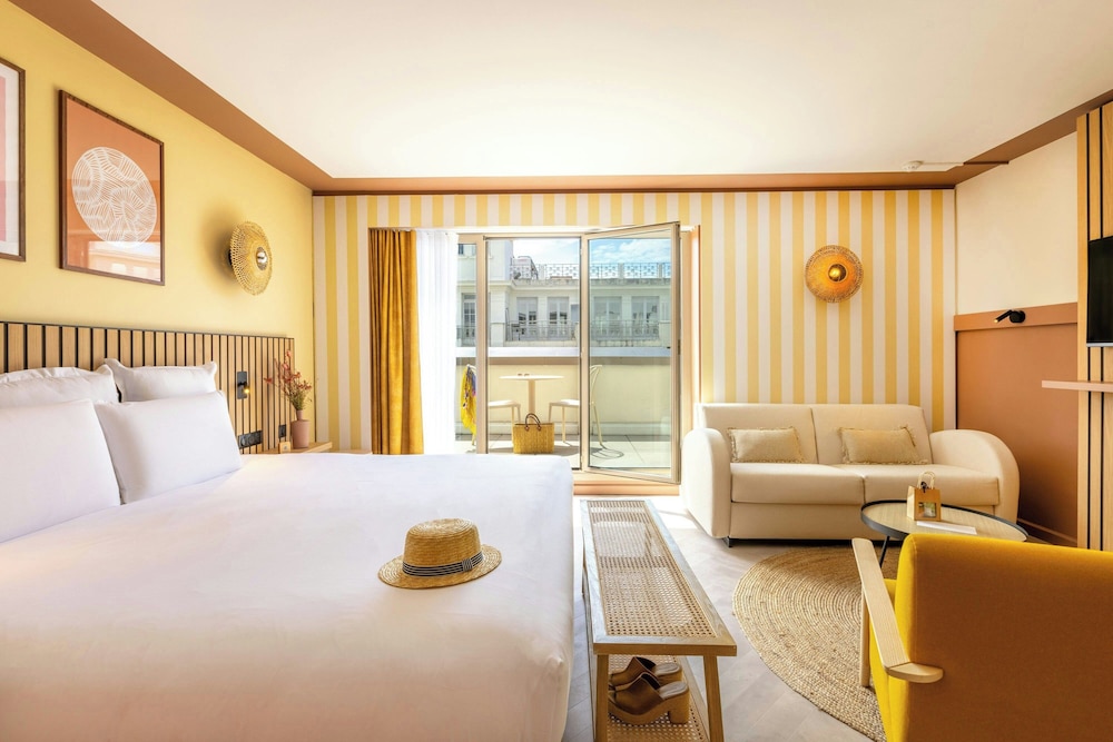 Nice Centre Hotel — Hotel rooms in Nice, Provence-Alpes-Cote d'Azur