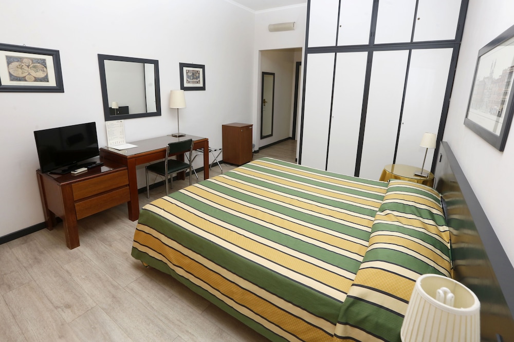 Hotel Giardino D'Europa — Hotel rooms in Rome, Lazio