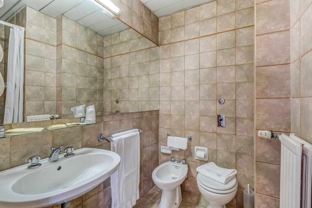 Hotel Giardino D'Europa — Hotel rooms in Rome, Lazio