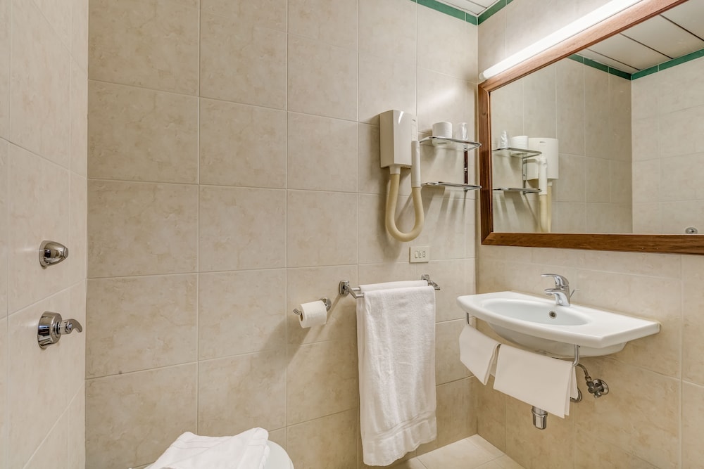 Hotel Giardino D'Europa — Hotel rooms in Rome, Lazio