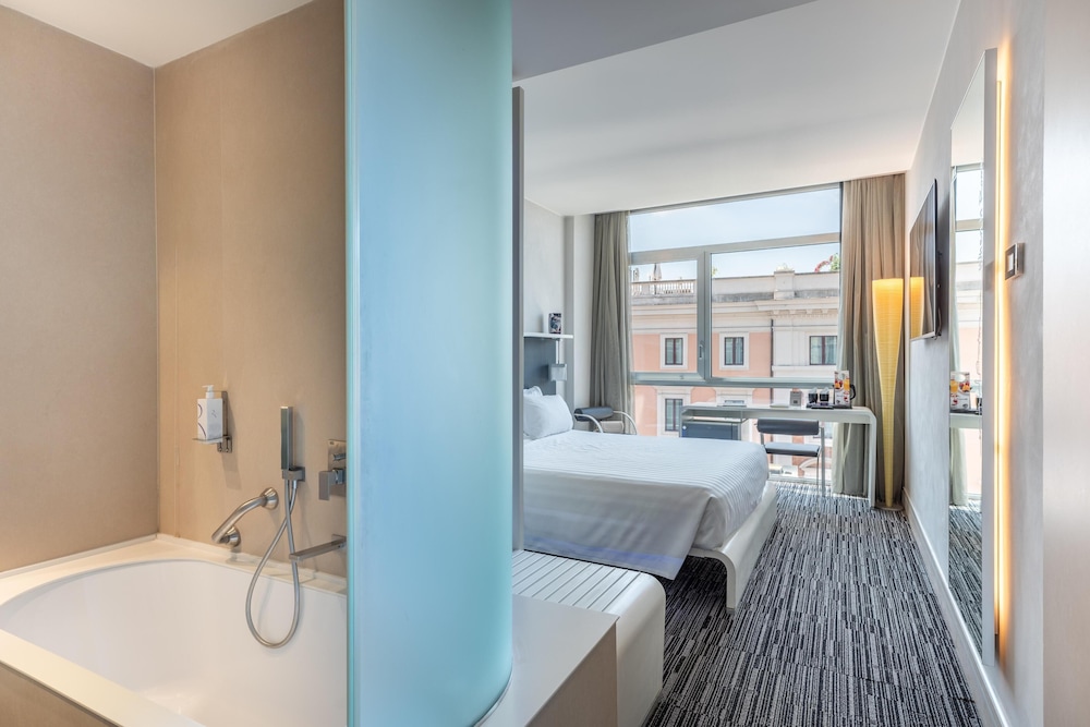 Best Western Premier Hotel Royal Santina — Hotel rooms in Rome, Lazio
