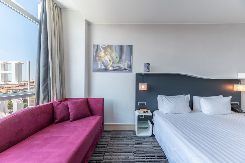 Best Western Premier Hotel Royal Santina — Hotel rooms in Rome, Lazio