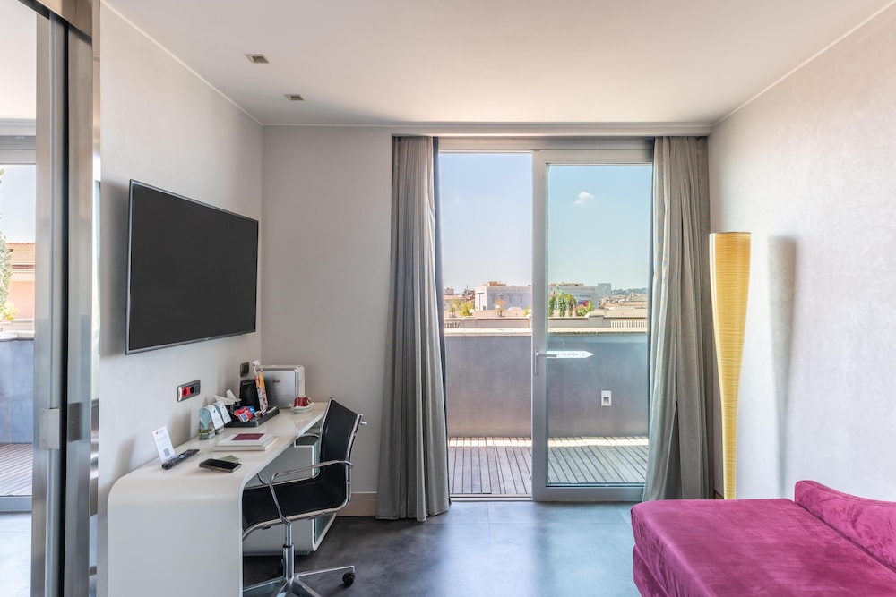 Best Western Premier Hotel Royal Santina — Hotel rooms in Rome, Lazio