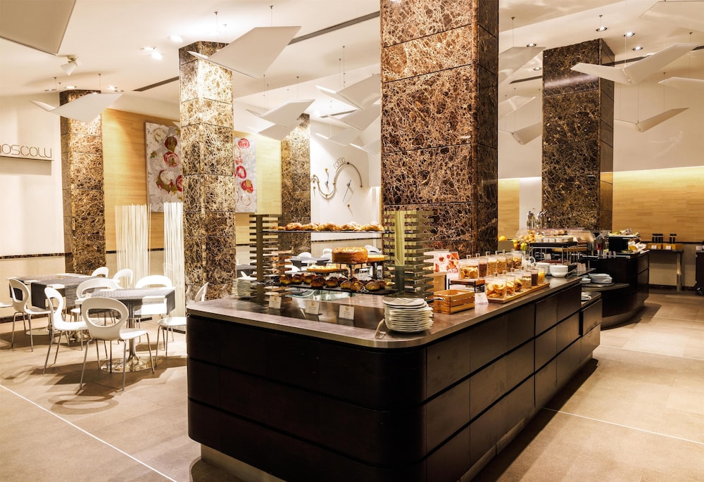 Best Western Premier Hotel Royal Santina — Restaurant & bars in Rome, Lazio