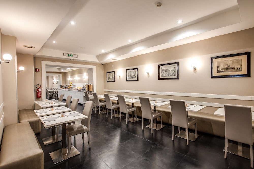 Hotel Villafranca — Restaurant & bars in Rome, Lazio