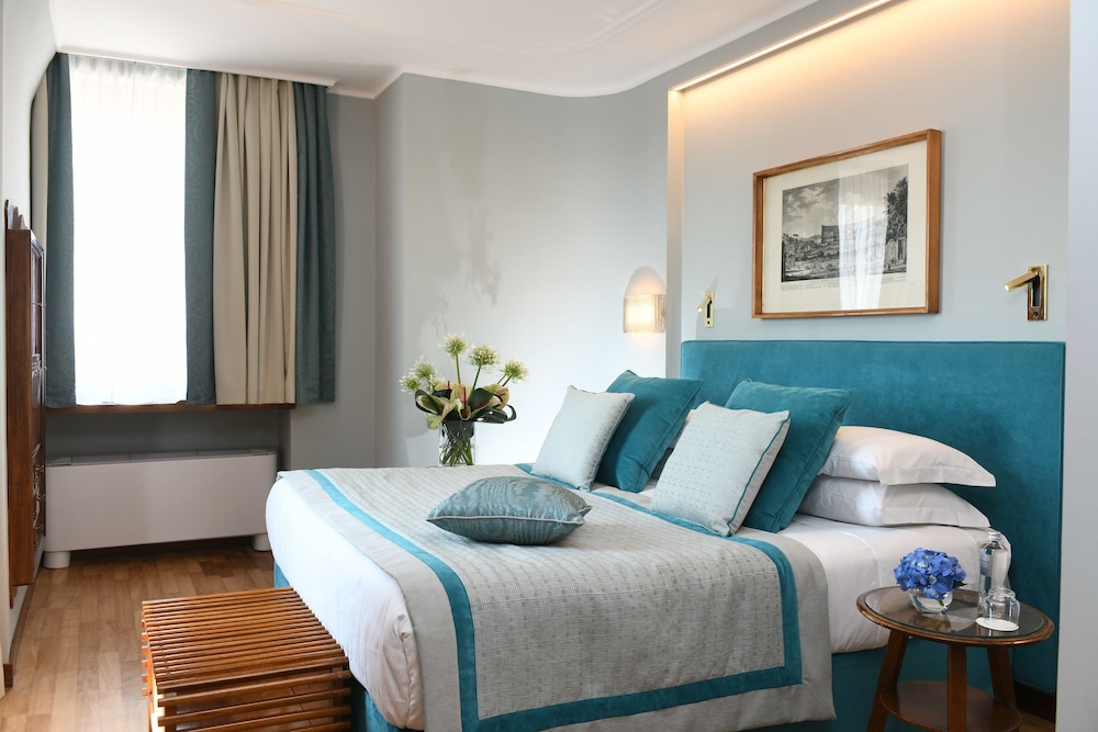 Bettoja Hotel Mediterraneo — Hotel rooms in Rome, Lazio
