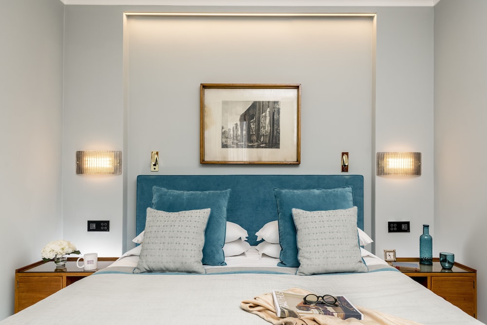 Bettoja Hotel Mediterraneo — Hotel rooms in Rome, Lazio