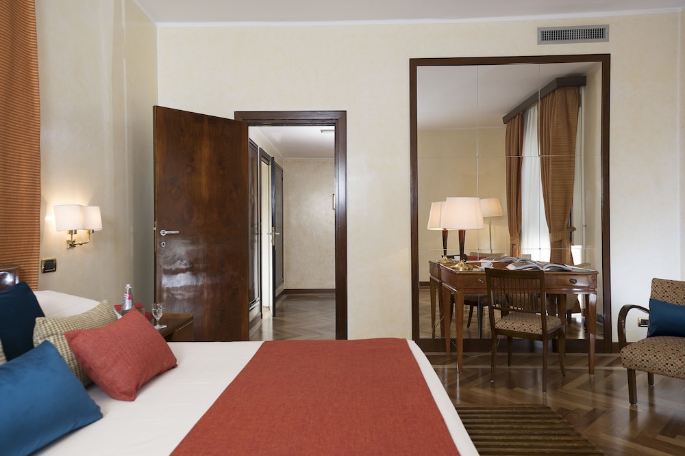 Bettoja Hotel Mediterraneo — Hotel rooms in Rome, Lazio