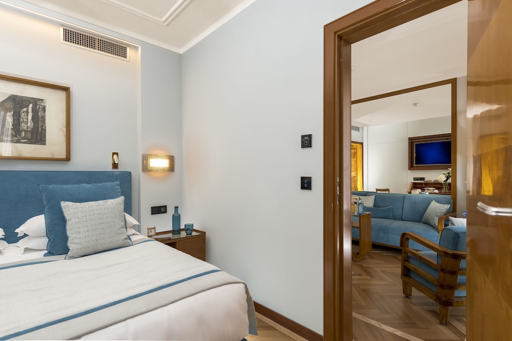 Bettoja Hotel Mediterraneo — Hotel rooms in Rome, Lazio