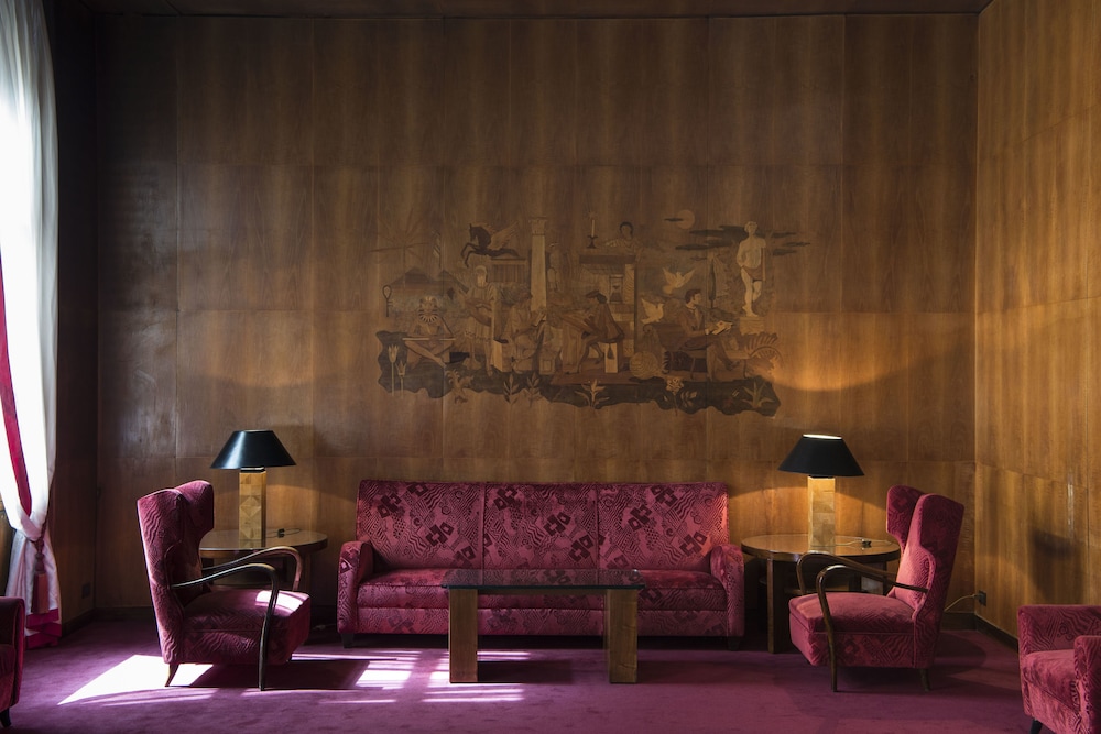 Bettoja Hotel Mediterraneo — Hotel building in Rome, Lazio
