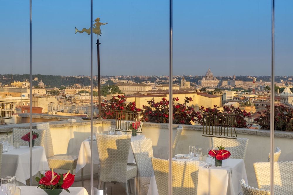 Bettoja Hotel Mediterraneo — Restaurant & bars in Rome, Lazio