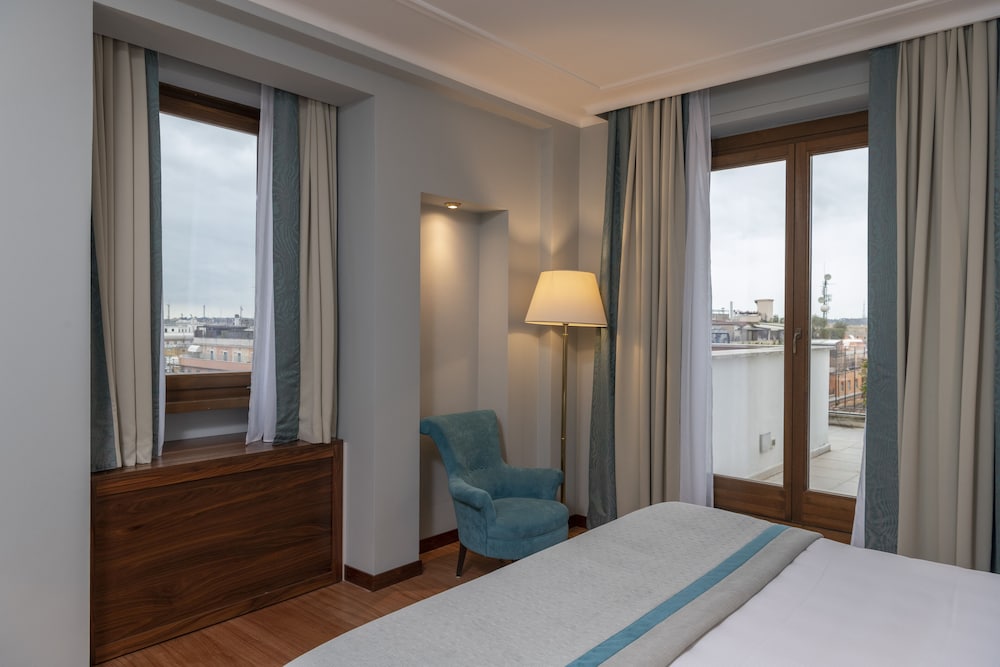 Bettoja Hotel Mediterraneo — Hotel rooms in Rome, Lazio