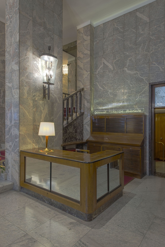 Bettoja Hotel Mediterraneo — Hotel building in Rome, Lazio