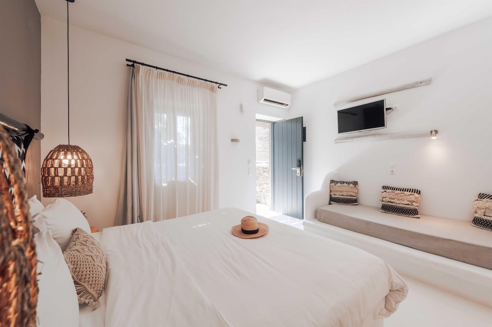My Mykonos Boutique by Mr and Mrs White — Hotel rooms in Mykonos Town, South Aegean