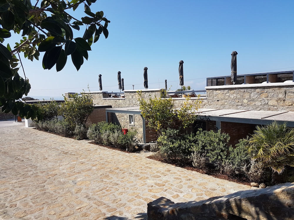 My Mykonos Boutique by Mr and Mrs White — Hotel building in Mykonos Town, South Aegean
