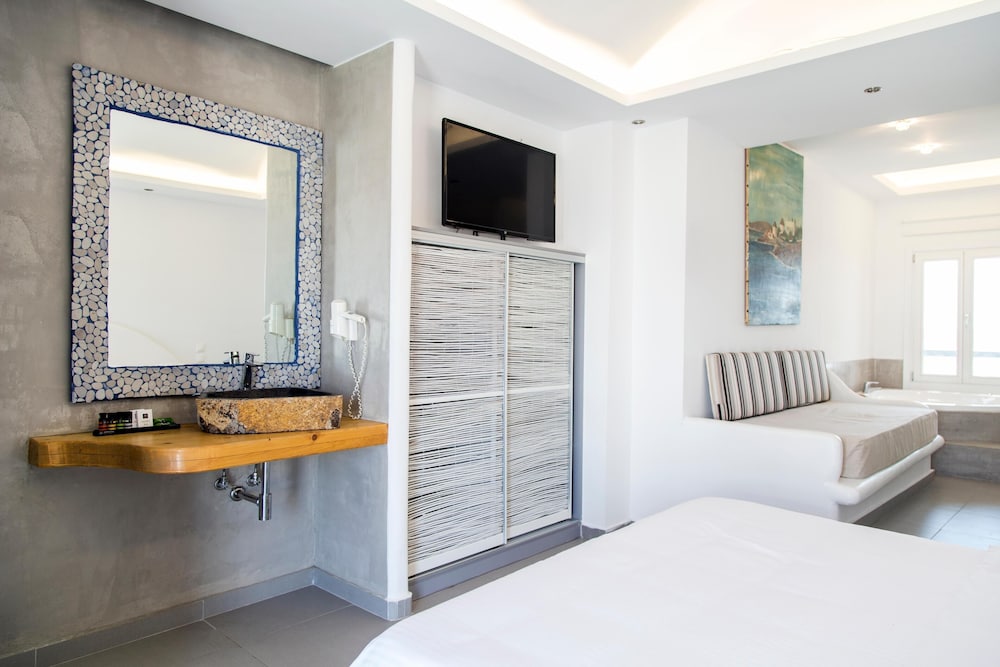 My Mykonos Boutique by Mr and Mrs White — Hotel rooms in Mykonos Town, South Aegean