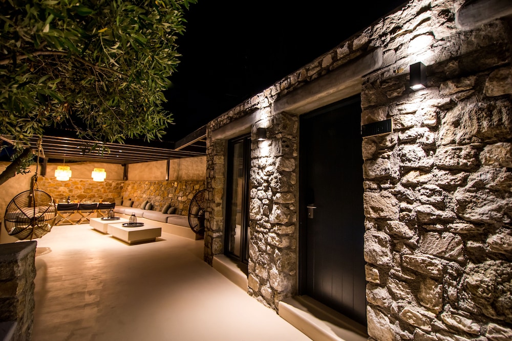 My Mykonos Boutique by Mr and Mrs White — Hotel building in Mykonos Town, South Aegean