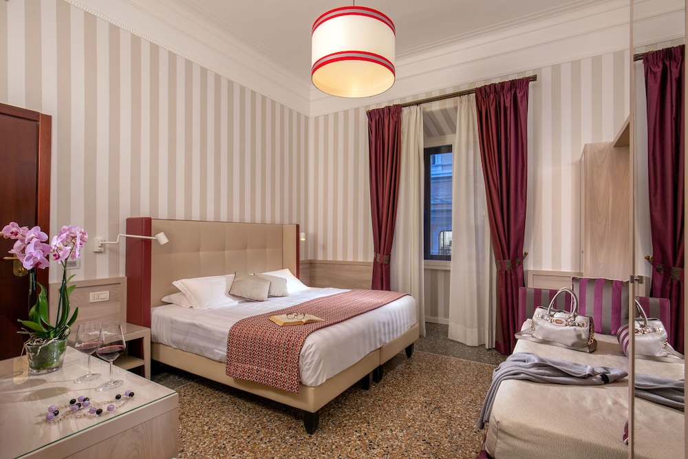 Hotel Nord Nuova Roma — Hotel rooms in Rome, Lazio