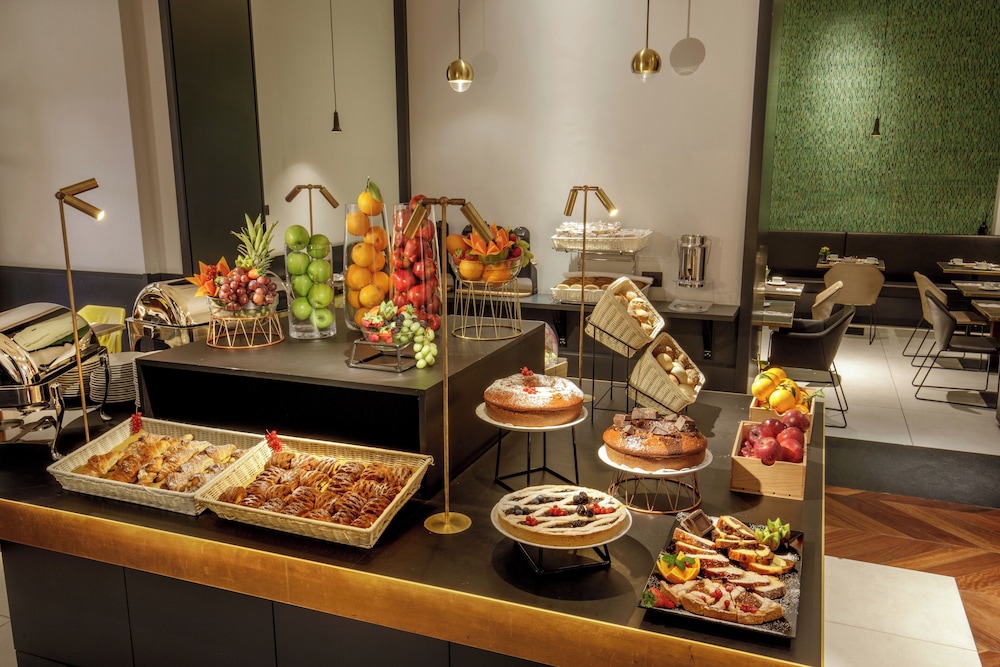 Hotel Nord Nuova Roma — Restaurant & bars in Rome, Lazio