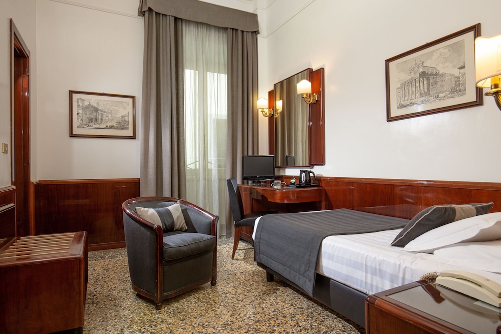 Hotel Nord Nuova Roma — Hotel rooms in Rome, Lazio
