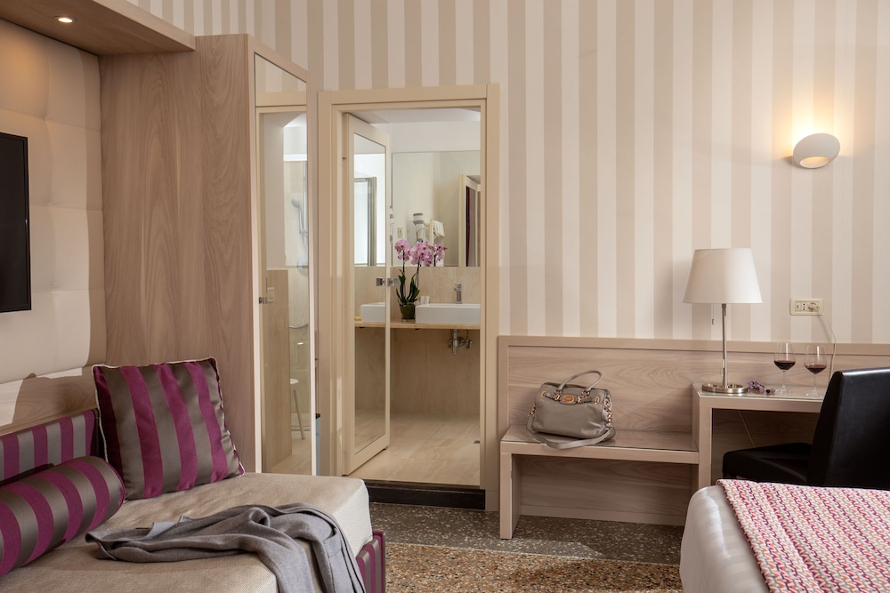 Hotel Nord Nuova Roma — Hotel rooms in Rome, Lazio