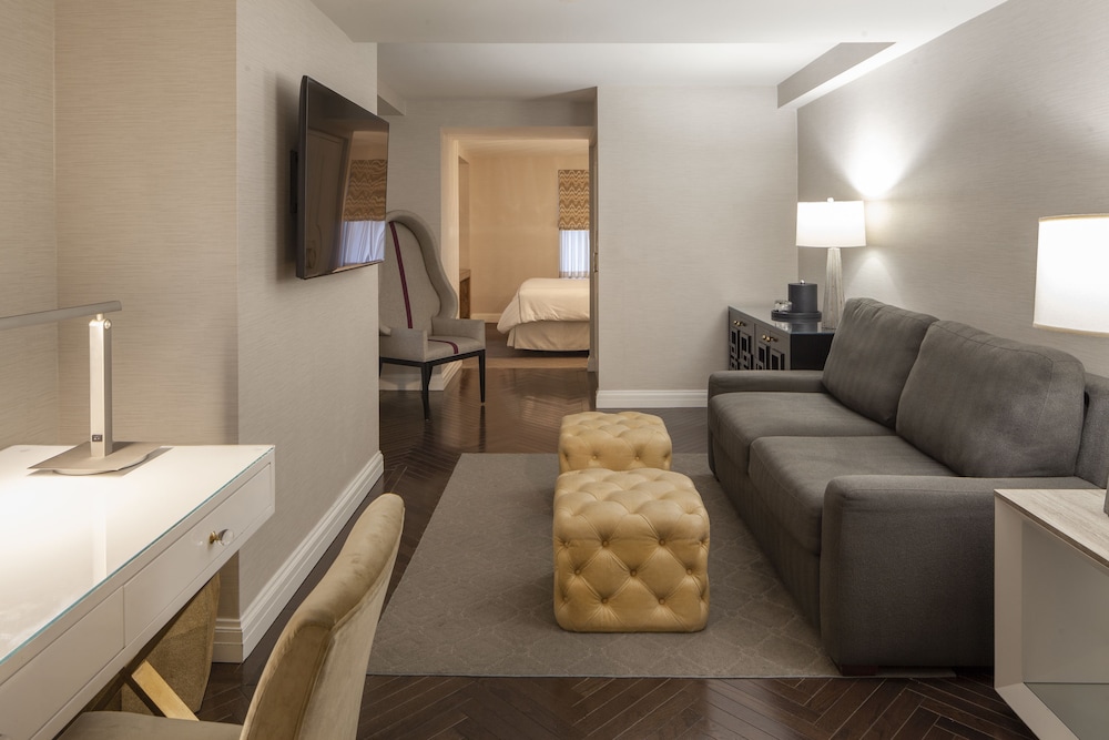 The Manhattan Club — Hotel rooms in New York City, New York State