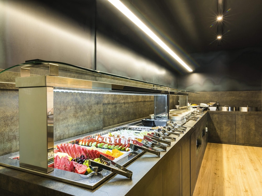 Ibis Styles Heraklion Central — Restaurant & bars in Heraklion