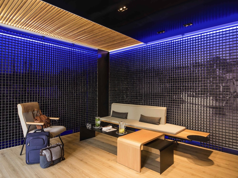 Ibis Styles Heraklion Central — Restaurant & bars in Heraklion