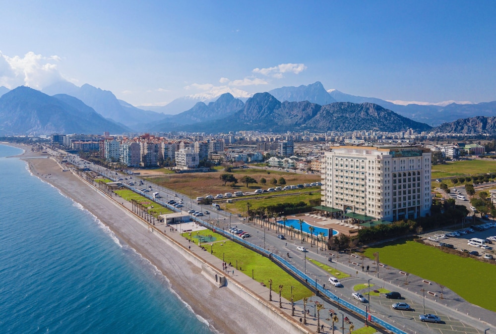 Crowne Plaza Hotel Antalya by IHG — Attractions in the area in Antalya