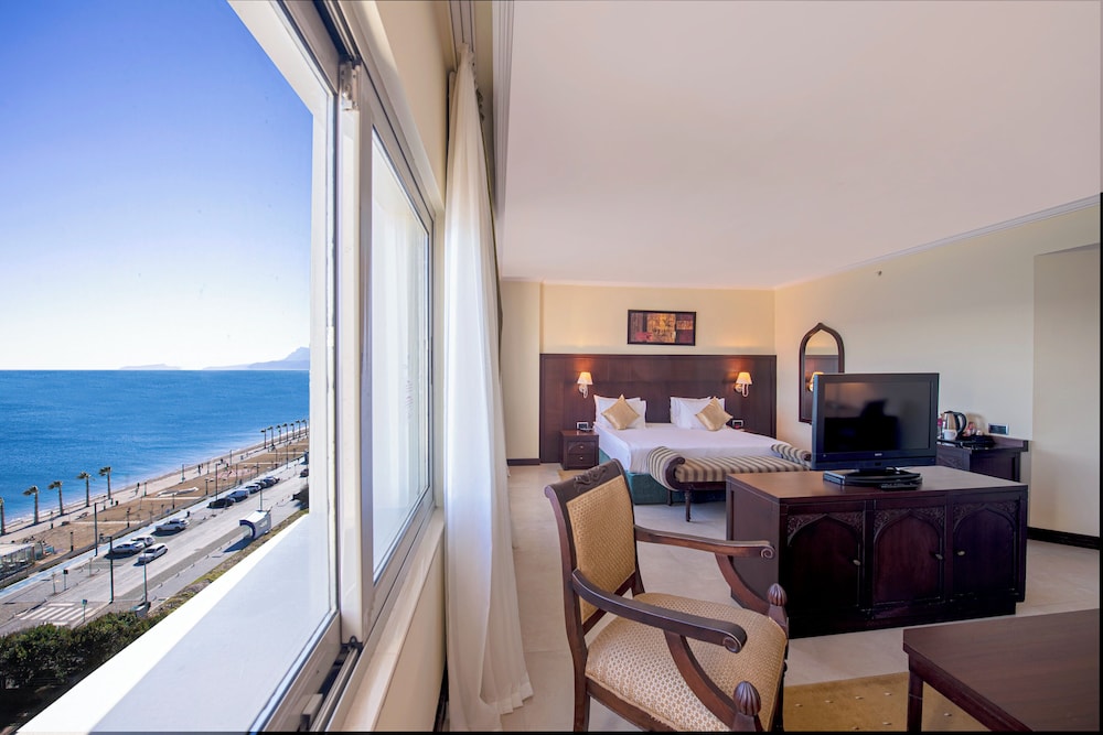 Crowne Plaza Hotel Antalya by IHG — Hotel rooms in Antalya