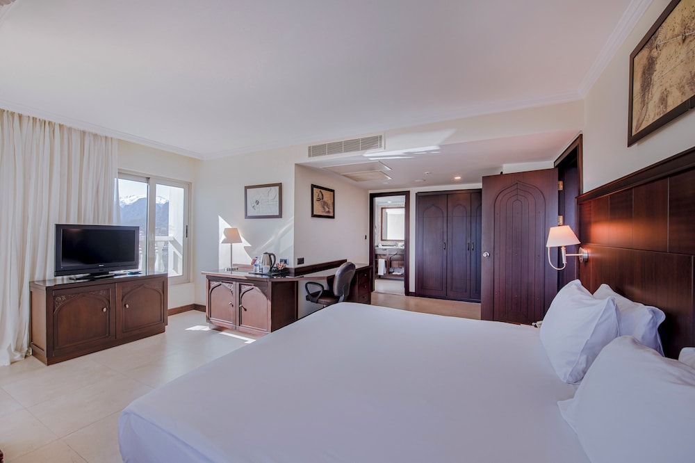 Crowne Plaza Hotel Antalya by IHG — Hotel rooms in Antalya