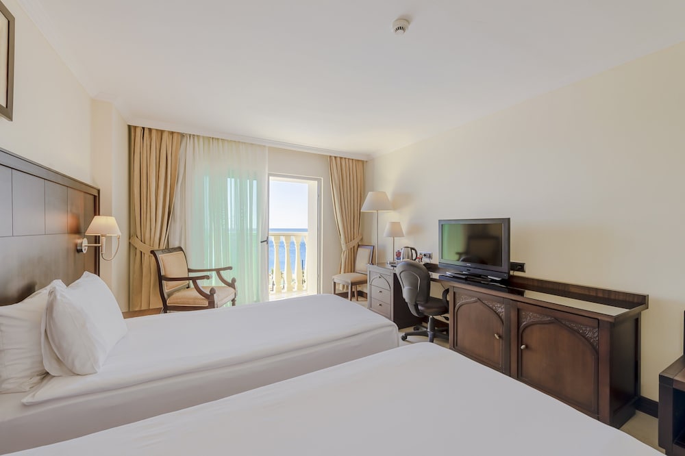 Crowne Plaza Hotel Antalya by IHG — Hotel rooms in Antalya