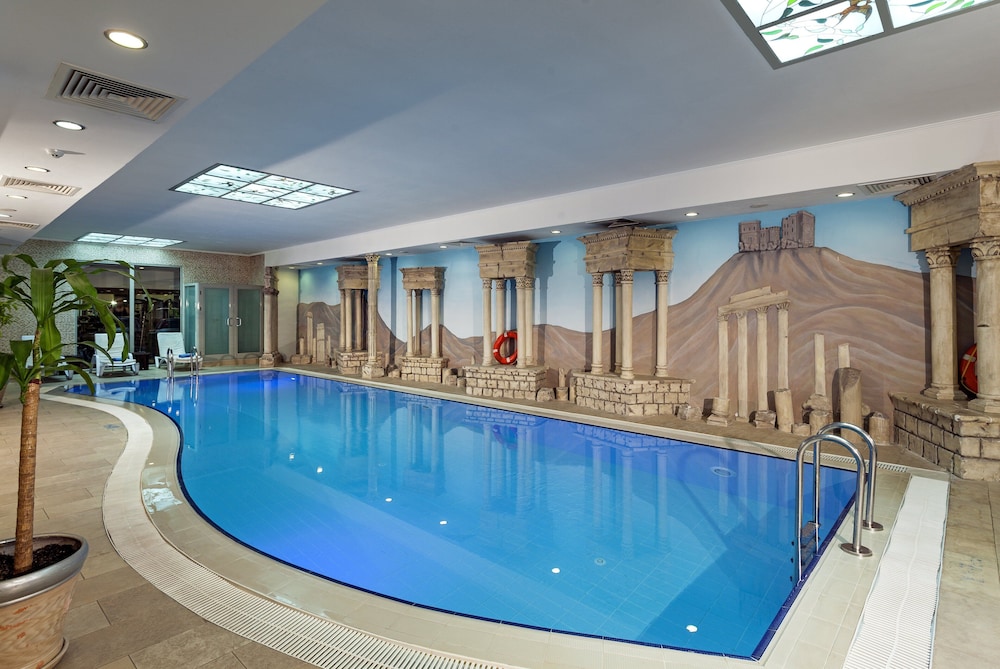 Crowne Plaza Hotel Antalya by IHG — Swimming pool in Antalya