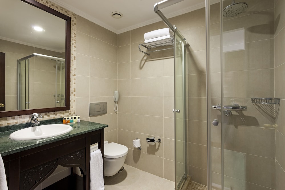 Crowne Plaza Hotel Antalya by IHG — Hotel rooms in Antalya