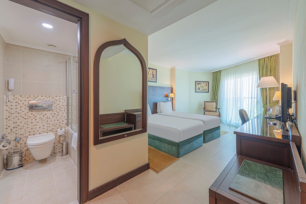 Crowne Plaza Hotel Antalya by IHG — Hotel rooms in Antalya