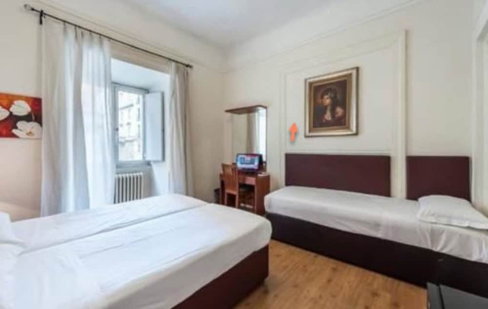 Hotel California — Hotel rooms in Rome, Lazio