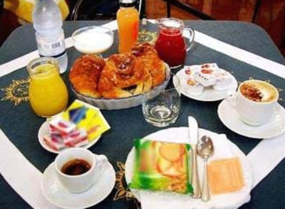 Hotel California — Restaurant & bars in Rome, Lazio