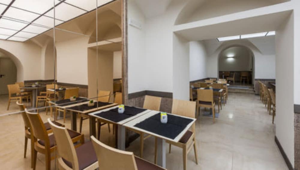 Hotel California — Restaurant & bars in Rome, Lazio
