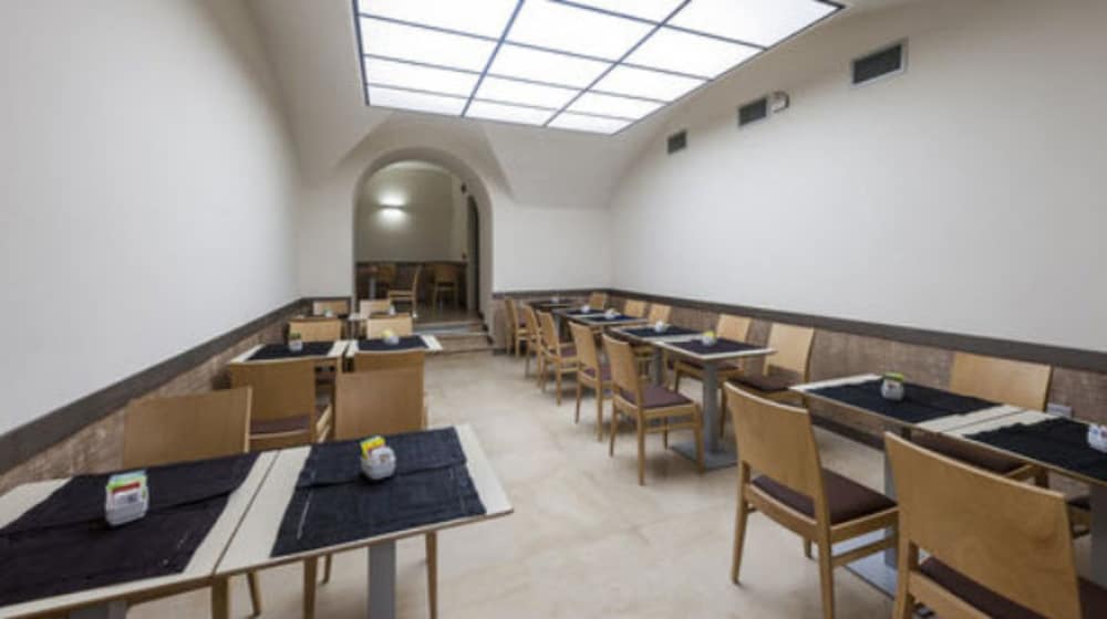 Hotel California — Restaurant & bars in Rome, Lazio
