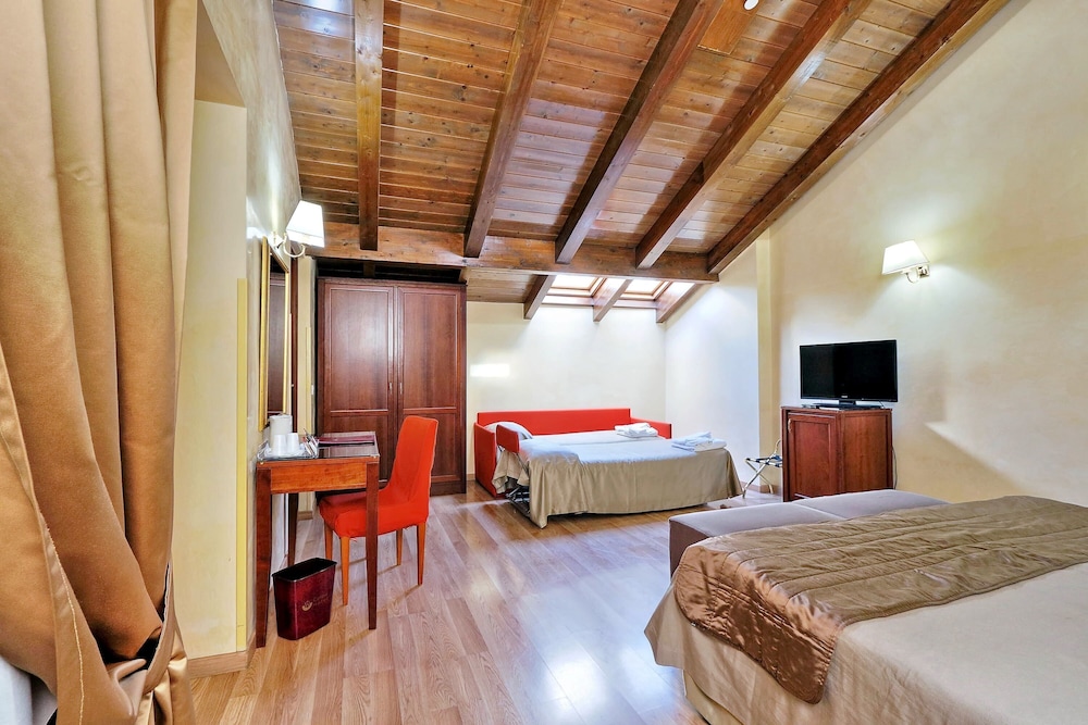 Hotel Camelia — Hotel rooms in Rome, Lazio