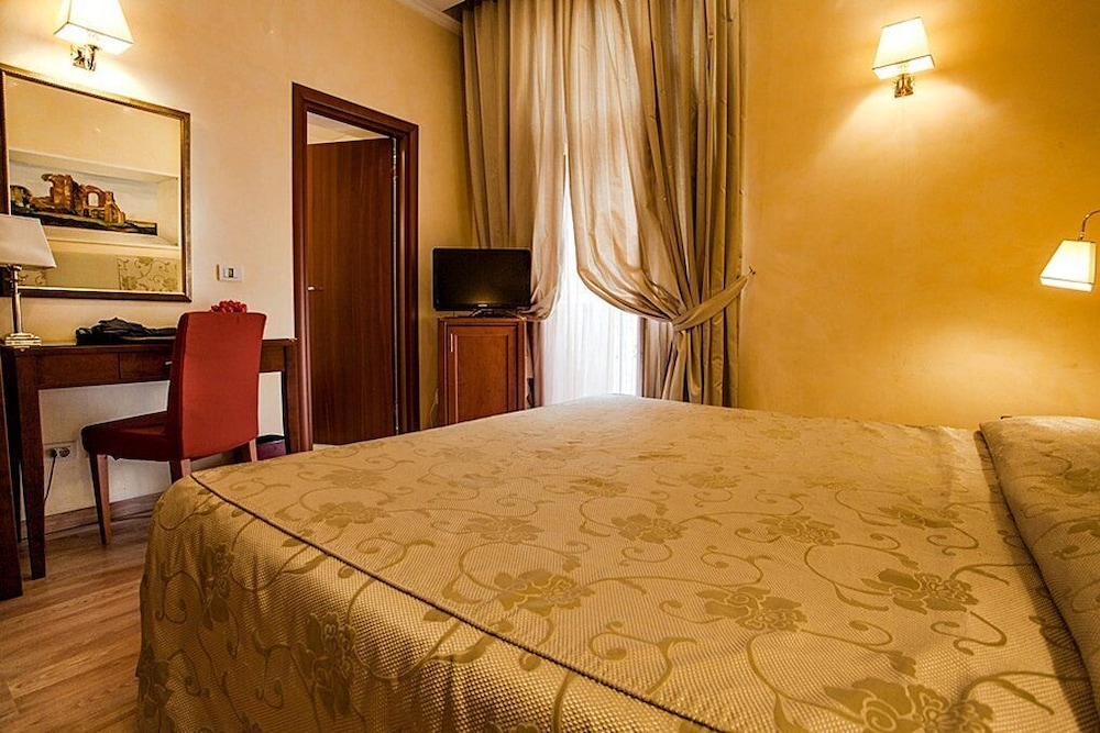 Hotel Camelia — Hotel rooms in Rome, Lazio