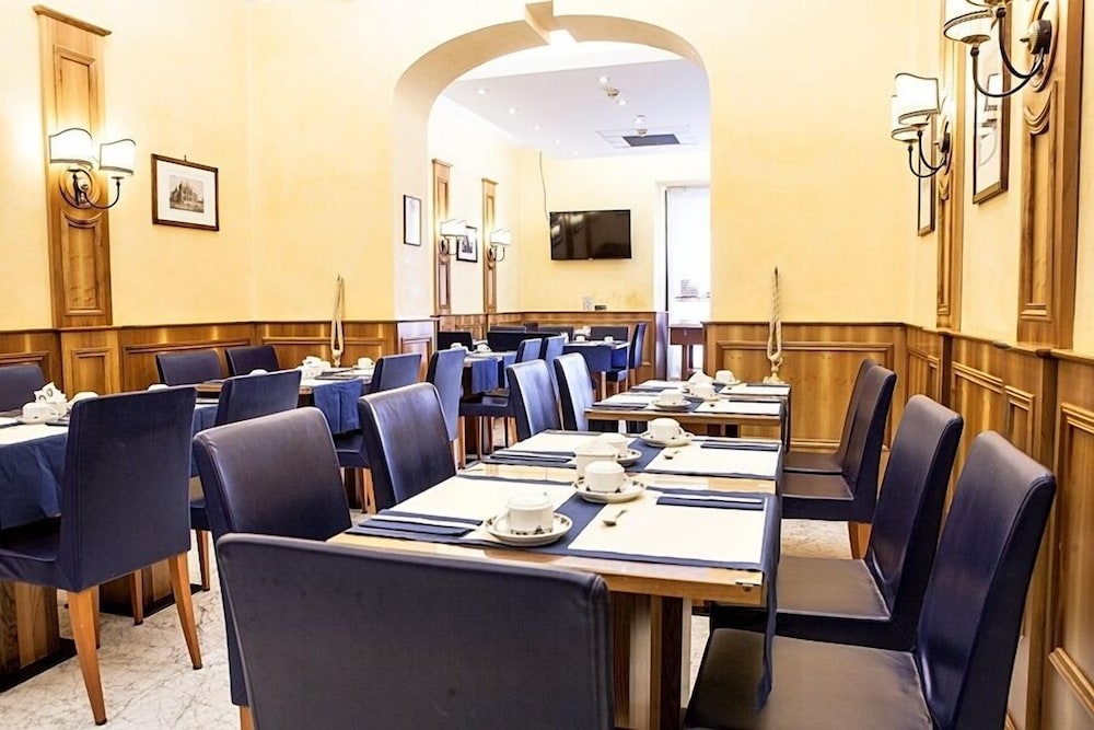 Hotel Camelia — Restaurant & bars in Rome, Lazio